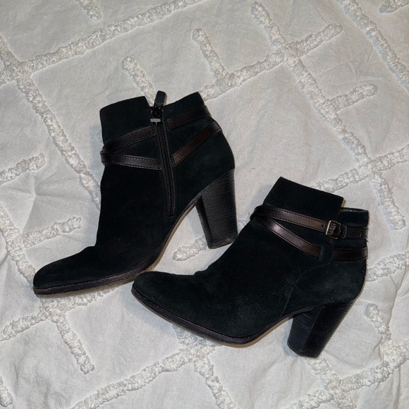 Cole Haan Shoes - Cole Haan Black Ankle Boots with Chunky Heel and Zipper Closure
